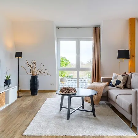 Sonniges City-apartment Mit Terrasse Ueber Den Daechern Von *